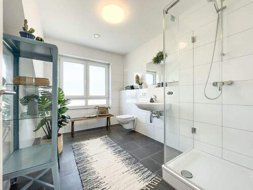 Musterhaus - Duschbad - 5 Zimmer Doppelhaushälfte in Leverkusen