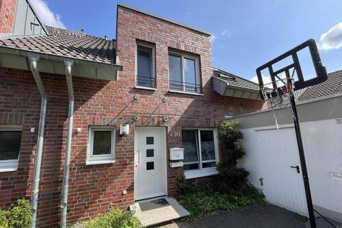 Außenansicht - 5 Zimmer Reihenendhaus zum Kaufen in Düsseldorf