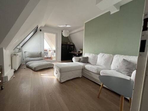 Bild 12 - Klasse DG-Wohnung mit Einbauküche und Blick über die Stadt