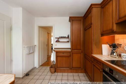 8 Küche mit Durchgang zum Wohnzimmer - 