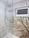 Bad mit Dusche - 