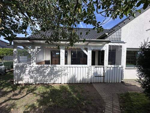 überdachte Süd-West-Terrasse am Küchen- und Essbereich - 