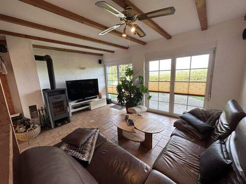 Wohnbereich mit Terrassenzugang - 