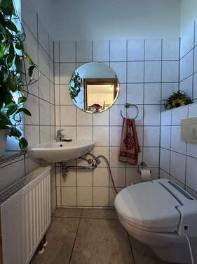 Gäste-WC im Erdgeschoss - 