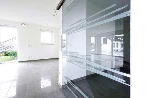 Langenfeld - Johannesstr 28 - Whg 1.6 - Wohnen 3 - 4 Zimmer Etagenwohnung in Langenfeld