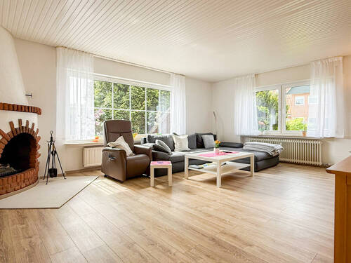 Wohnzimmer - Etagenwohnung mit 108,00 m&sup2; in Norden / Norddeich zum Kaufen