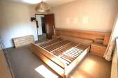 Schlafzimmer - Einfamilienhaus mit 125,00 m² in Frankenthal zum Kaufen