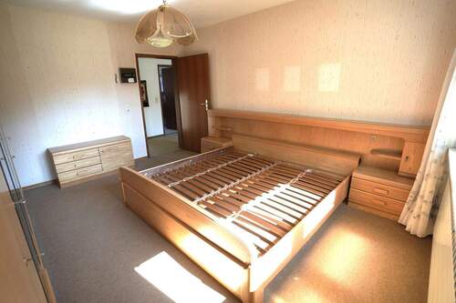 Schlafzimmer - Einfamilienhaus mit 125,00 m² in Frankenthal zum Kaufen