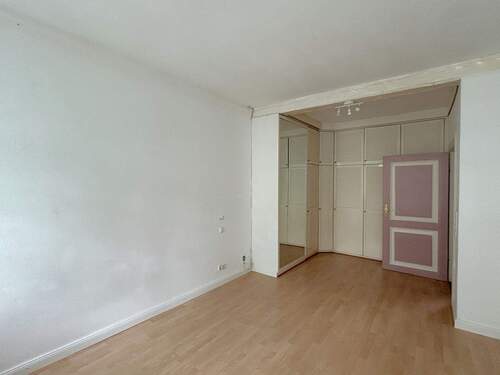 Zimmer 2, OG - 