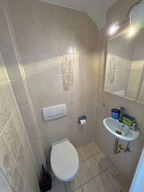 Gäste-WC - Mehrfamilienhaus, Wohnhaus mit 128,00 m² in Lübeck / Innenstadt zur Miete