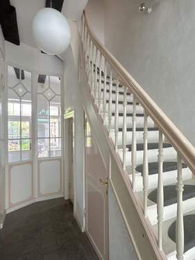 Treppe mit Abseite - 