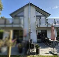 Luxuriöse Doppelhaushälfte am Fleesensee (ca. 30 m) mit Boots- & Badesteg, Sauna & Kamin - Göhren-Lebbin / Untergöhren