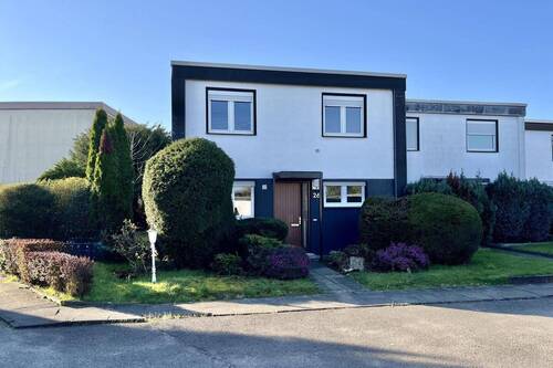 Außenansicht - 5 Zimmer Reihenendhaus zum Kaufen in Leverkusen