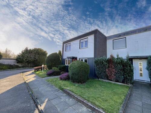 Außenansicht - Reihenendhaus mit 121,50 m&sup2; in Leverkusen zum Kaufen