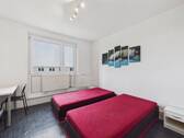 Zimmer 1 - 6 Zimmer Etagenwohnung in Berlin