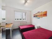 Zimmer 3 - 
