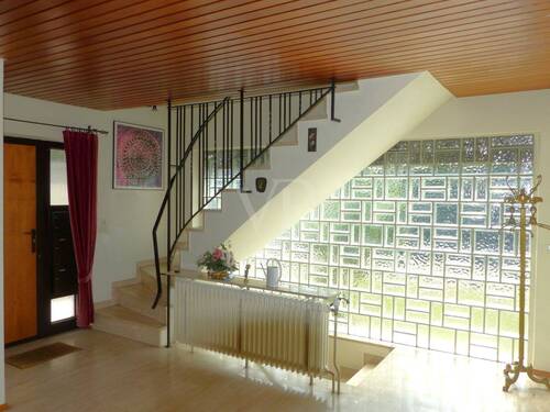 Flur im Erdgeschoss - Einfamilienhaus mit 251,00 m² in Rastatt zum Kaufen