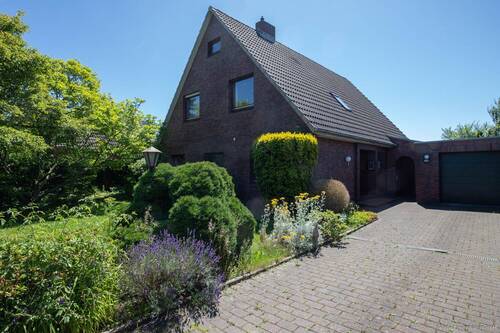 Haus und Garage - 
