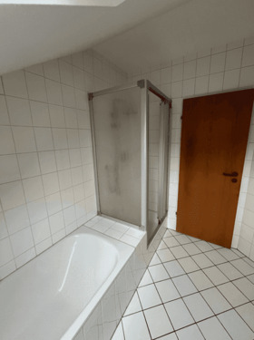 Modernes Badezimmer - 