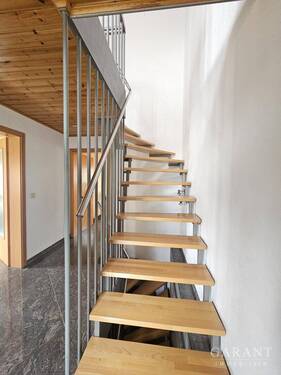 Offene Holztreppe - 