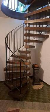 Treppe ins UG.jpg - 