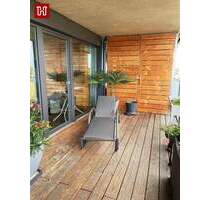 Luxuriöse Wohnung im 5. Stock mit Aufzug und Mainblick ! - Kitzingen