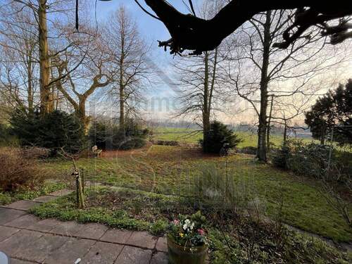 Hauptbild - Freistehendes EFH mit großem Garten und Weitblick in Hafennähe