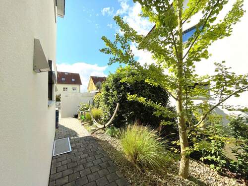 Eingang - 5 Zimmer Mehrfamilienhaus, Wohnhaus in Erding