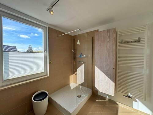 Vollbad mit Fenster - 