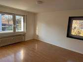Wohnzimmer - 2 Zimmer Etagenwohnung zur Miete in Stuttgart