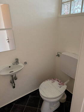 WC - 