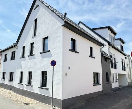 02. Gebäude - 3 Zimmer Etagenwohnung zum Kaufen in Worms / Hochheim