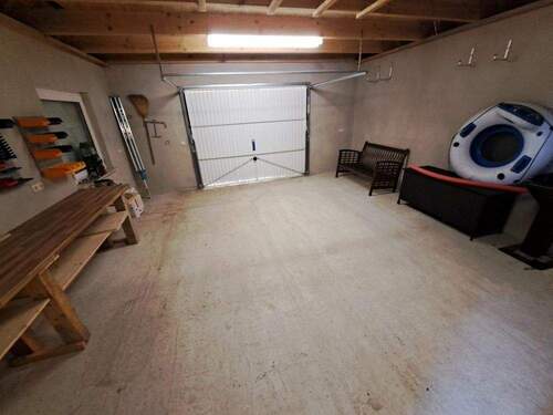 Nebengelass - Garage - 