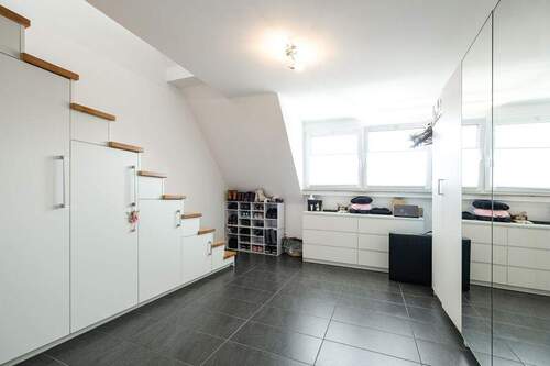 Langenfeld - Rietherbach 46 - Ankleide 2 - 