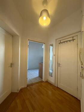 Eingangsbereich/ Flur - 2 Zimmer Etagenwohnung zur Miete in Kiel