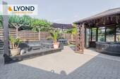 Lounge und Pool - 