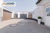 Innenhof (2) - Einfamilienhaus mit 250,00 m² in Colbitz zum Kaufen