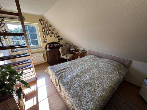 Schlafzimmer 2 von 3 - 