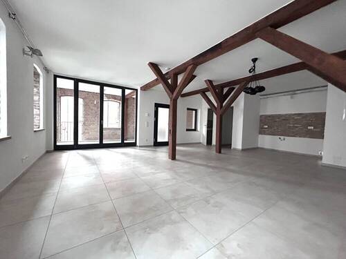 Wohn-Essbereich - Altstadtflair trifft Moderne - exklusive 2-Zimmer-Wohnung mit Loggia