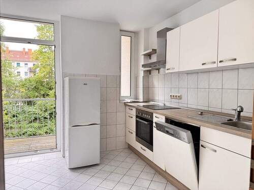 Küche - SCHNELL SEIN! SCHÖNE 2-RAUMWOHNUNG mit BALKON und EINBAUKÜCHE!