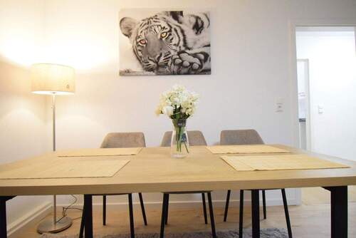 Wohnzimmer - 3 Zimmer Etagenwohnung in Celle