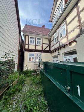 Eingangsbereich - 8 Zimmer Mehrfamilienhaus, Wohnhaus zum Kaufen in Großalmerode / Laudenbach