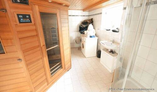 25 Bad+Sauna Nebengebäude - 