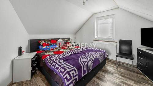 DG Schlafzimmer 1 - 