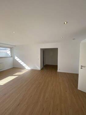 Wohn- und Esszimmer - 