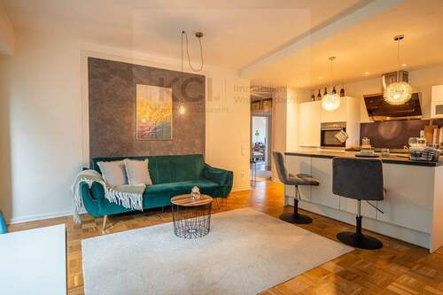 Wohn und Essbereich, offene Küche - 4 Zimmer Etagenwohnung zum Kaufen in Kassel / Wilhelmshöhe