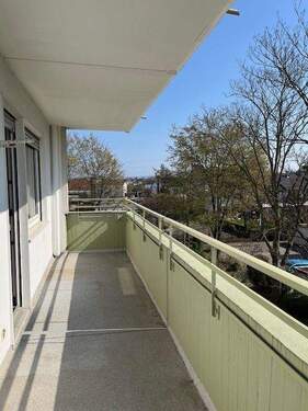 Süd-West- Balkon 7m x 1,5 m - 