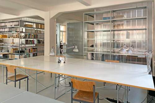 Tischgruppe mit 4 Arbeitsplätzen - Büro zur Miete in Stuttgart