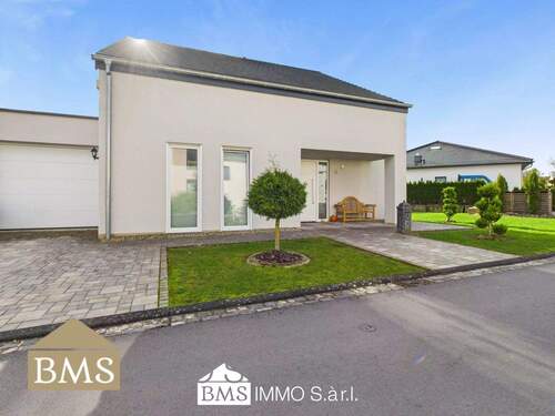 Bild 1 - Exklusives Einfamilienhaus mit toskanischem Flair und Weitblick auf Bitburg!