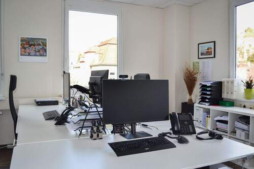 Büro 4 - 